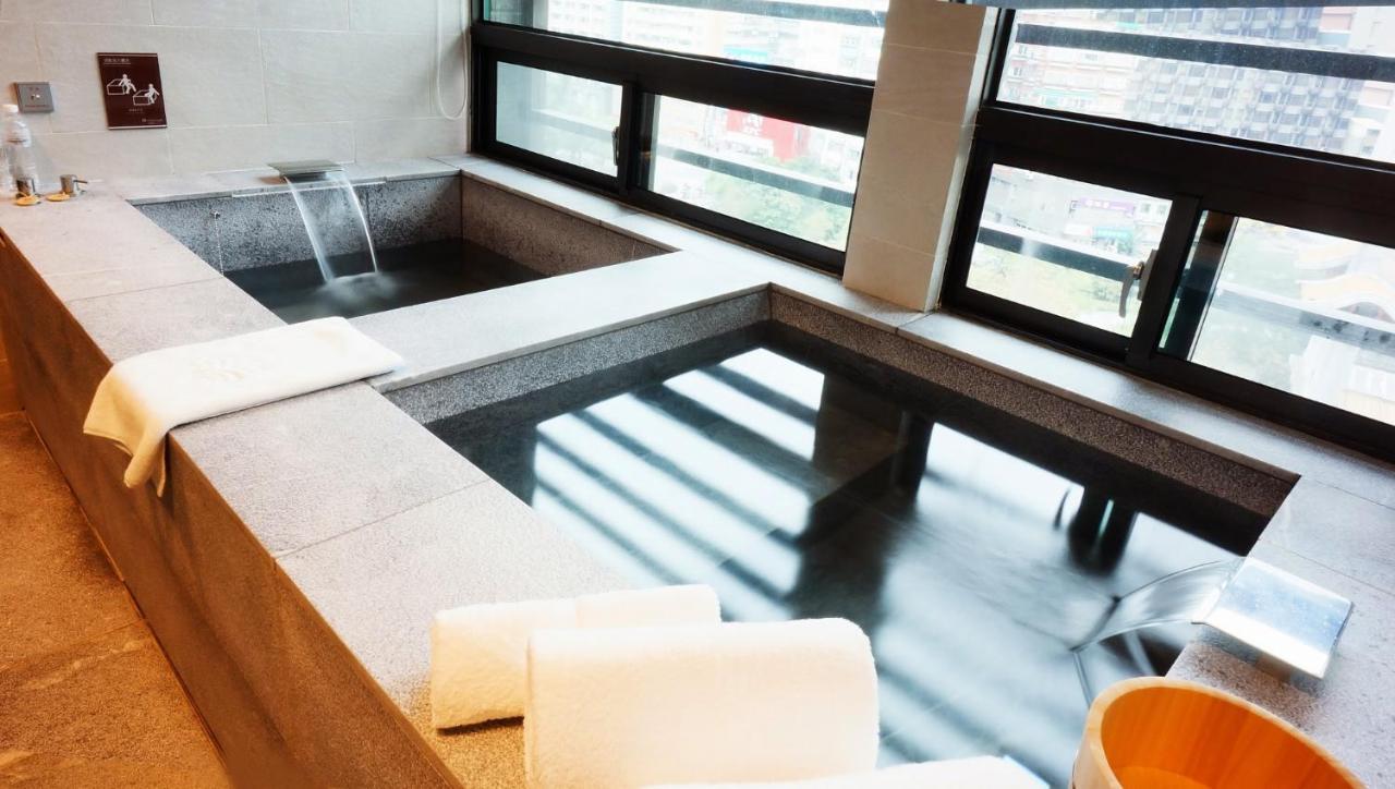 Hotel Royal Beitou Taipei Exteriör bild