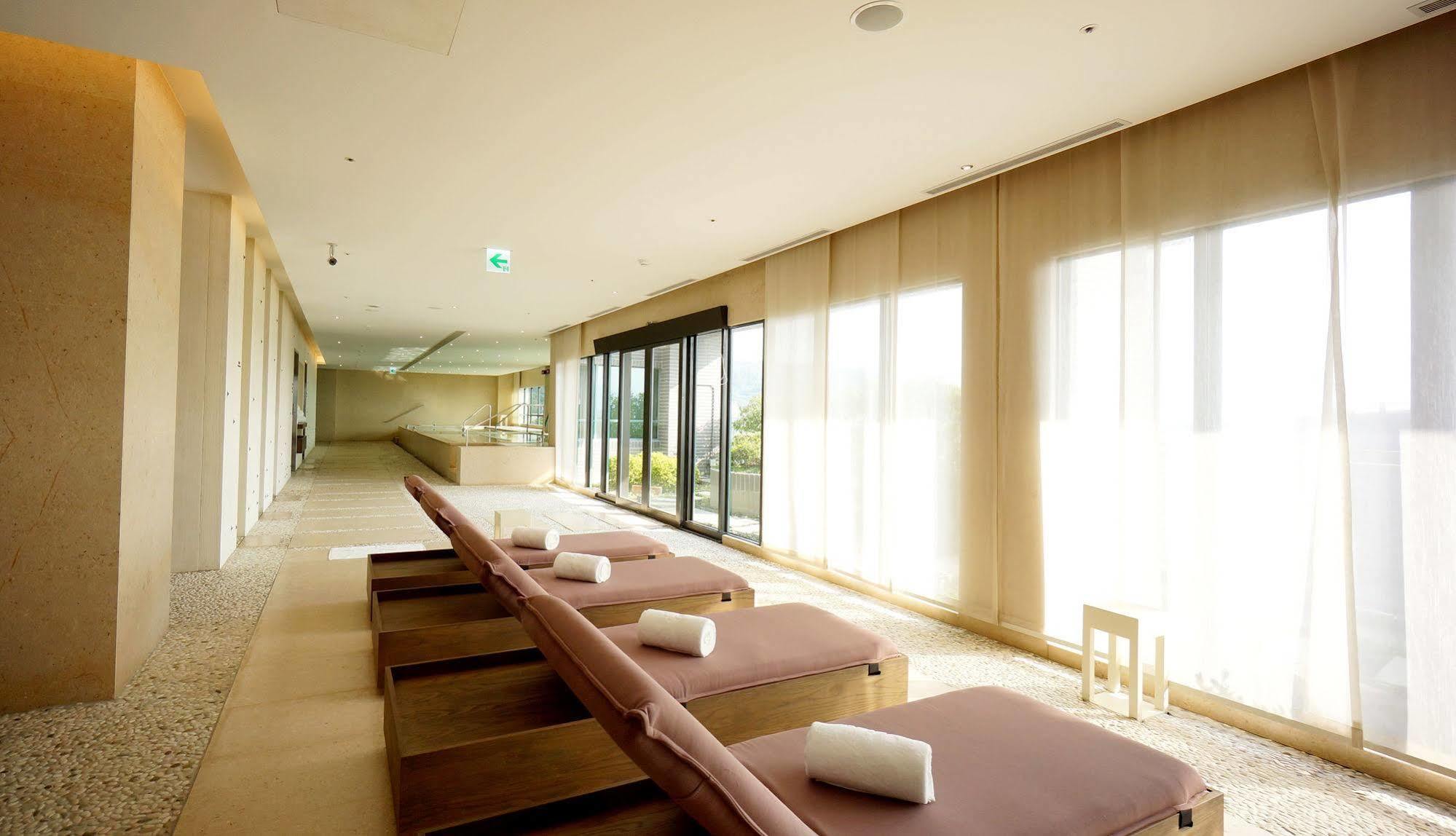 Hotel Royal Beitou Taipei Exteriör bild