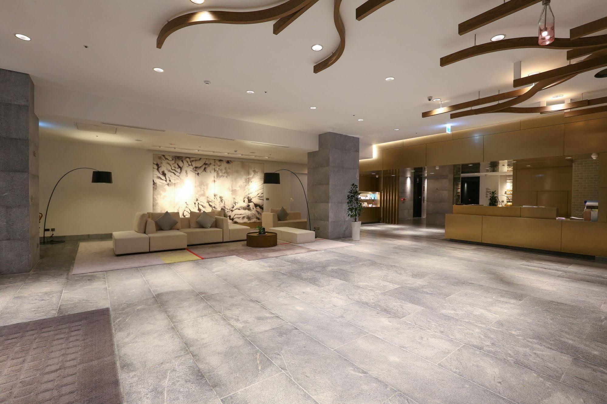 Hotel Royal Beitou Taipei Exteriör bild