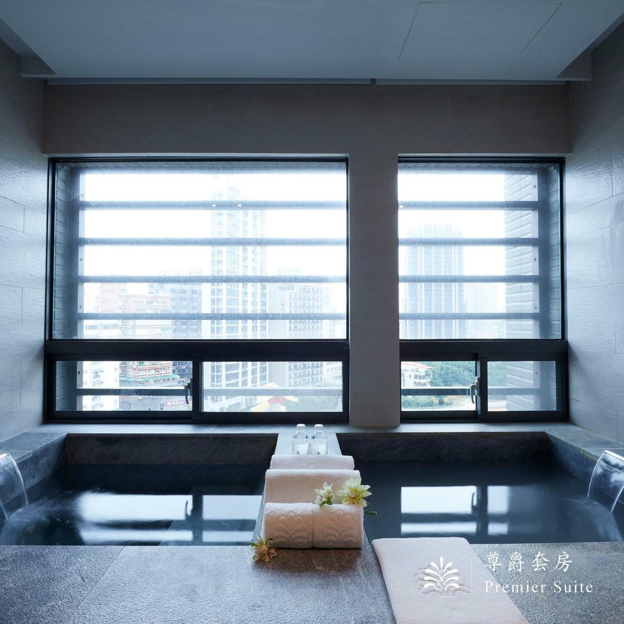 Hotel Royal Beitou Taipei Exteriör bild